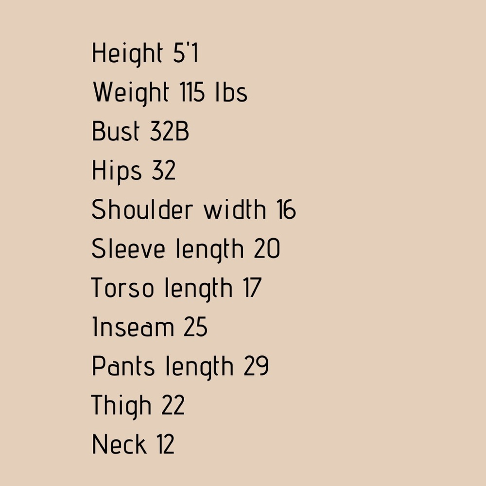 Model's size @subtlegoods757